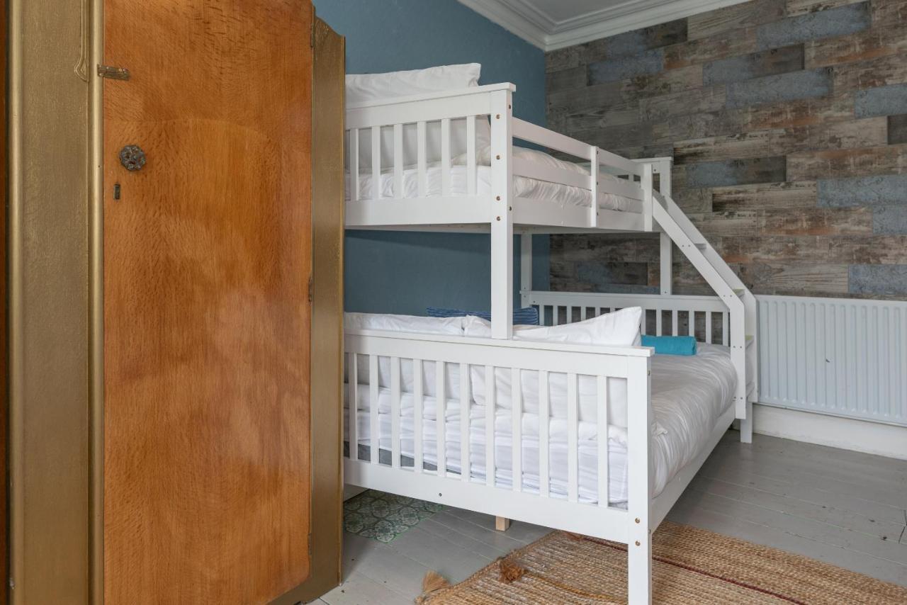Belmont Villa - 4 Bed - Hot Tub Additional Cost - Sleeps 10-Tjs22Bv Ильфракомб Экстерьер фото